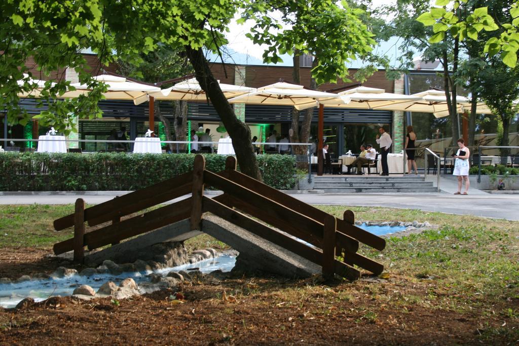 Villas And Apartments Oaza Ilidža Екстериор снимка