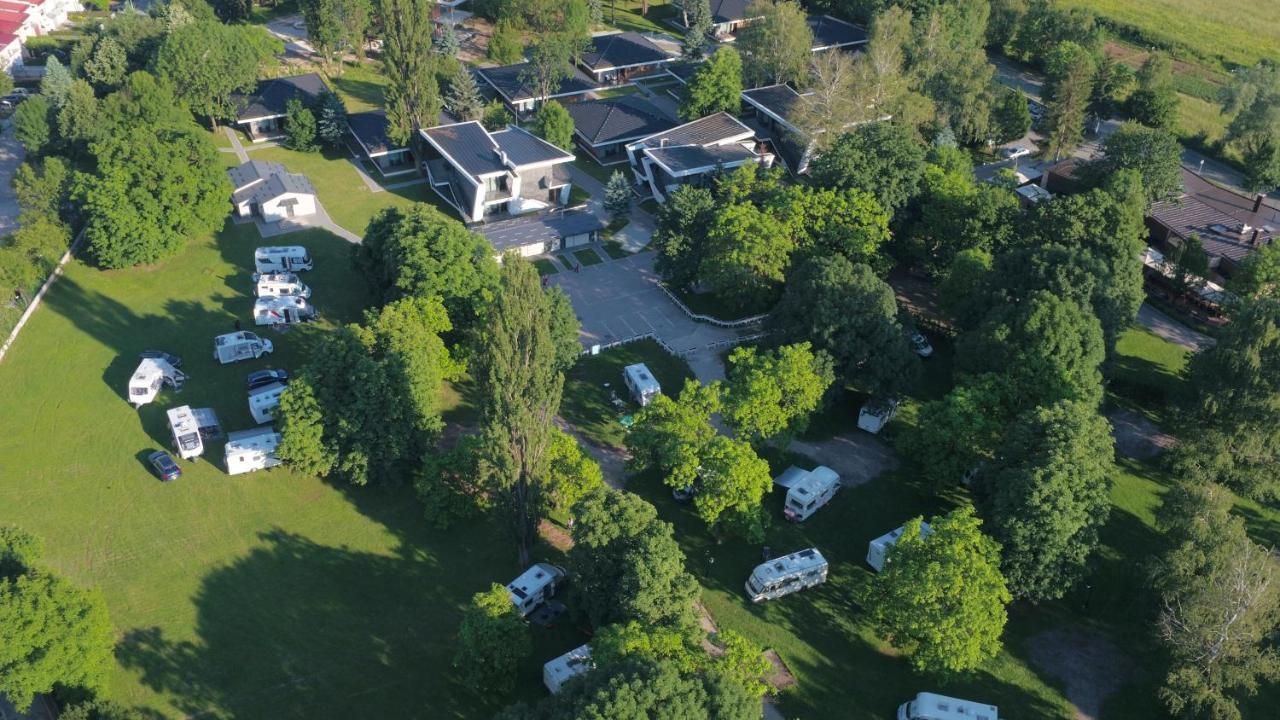 Villas And Apartments Oaza Ilidža Екстериор снимка